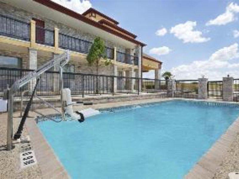 Quality Inn I-10 East Near Frost Bank Center San Antonio Extérieur photo