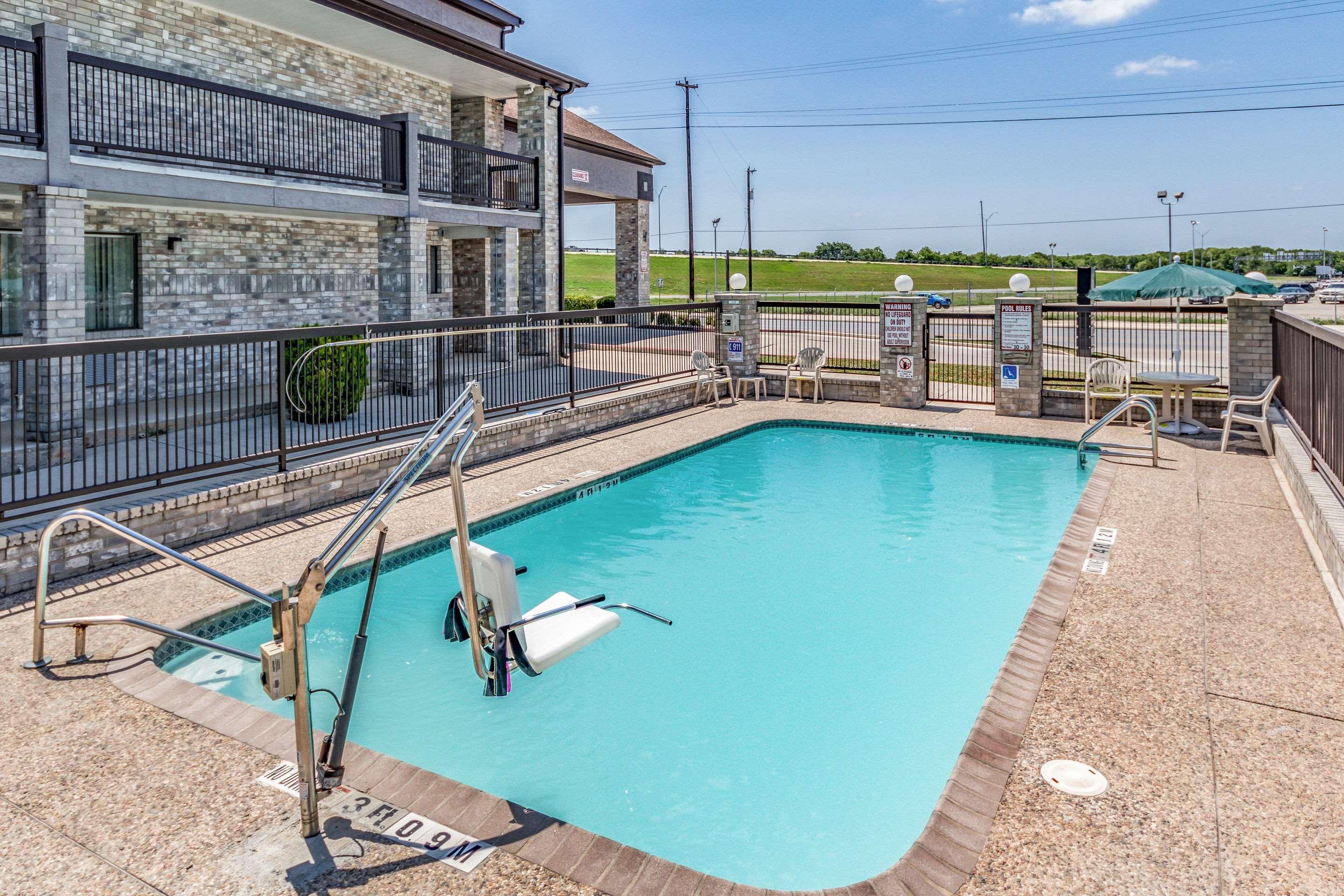 Quality Inn I-10 East Near Frost Bank Center San Antonio Extérieur photo