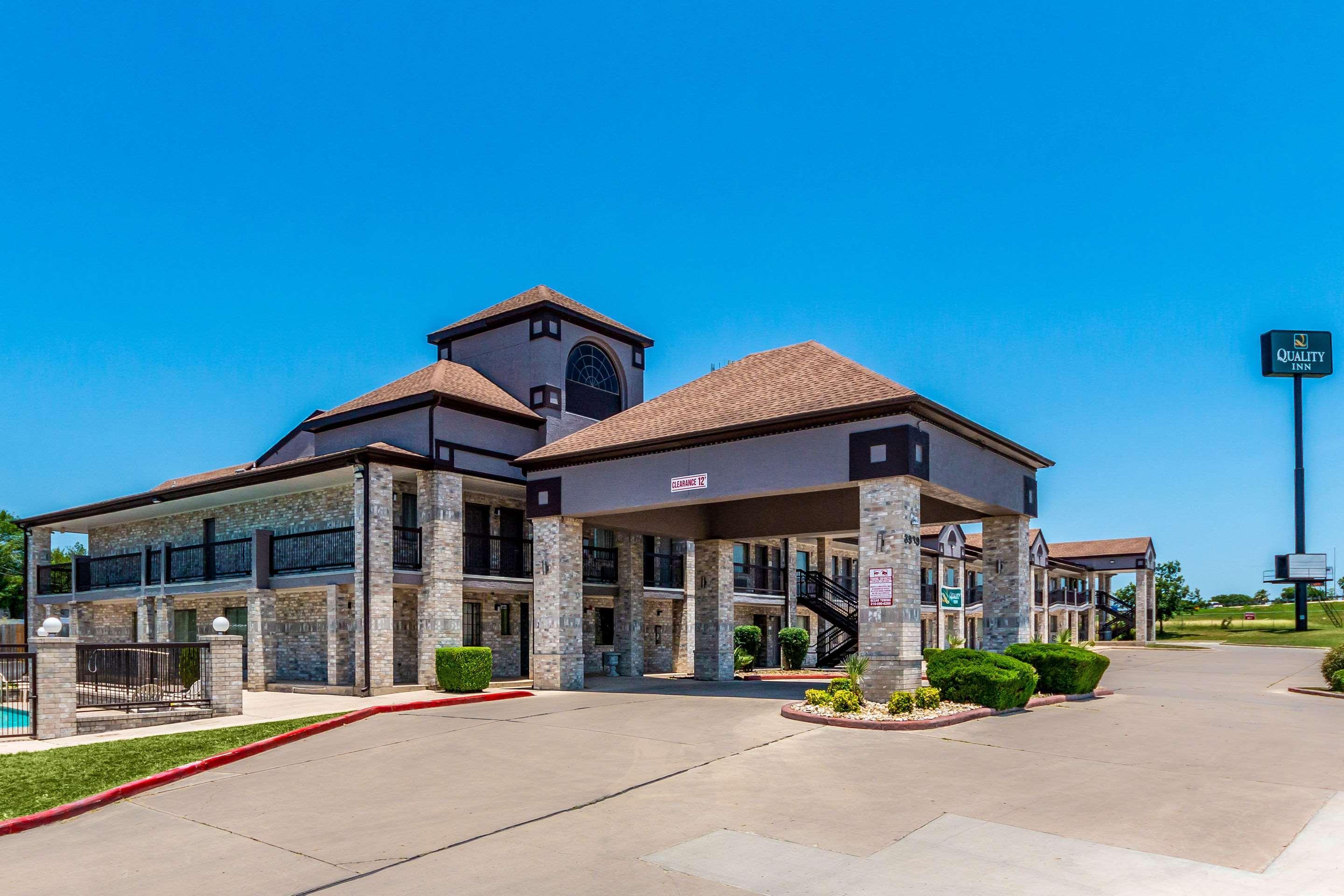 Quality Inn I-10 East Near Frost Bank Center San Antonio Extérieur photo