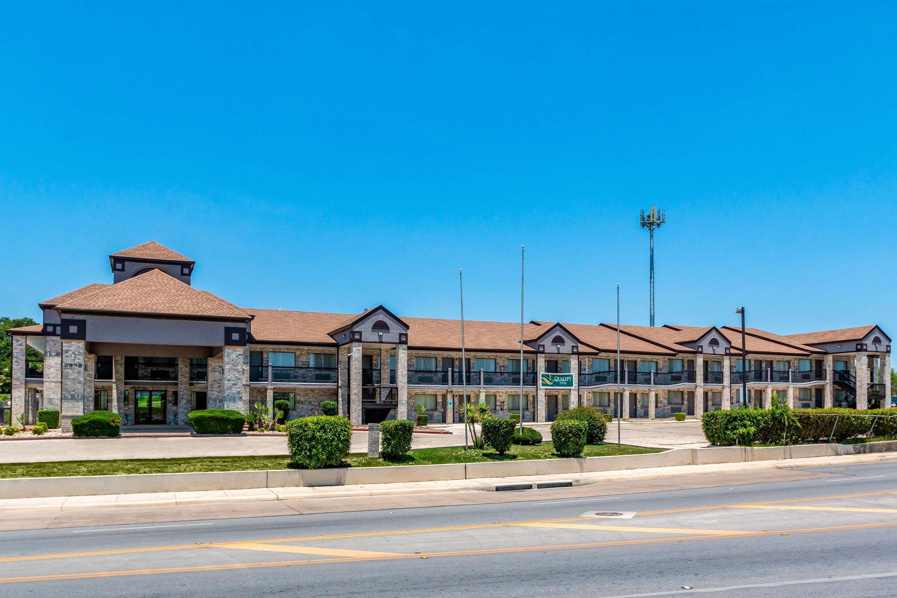 Quality Inn I-10 East Near Frost Bank Center San Antonio Extérieur photo