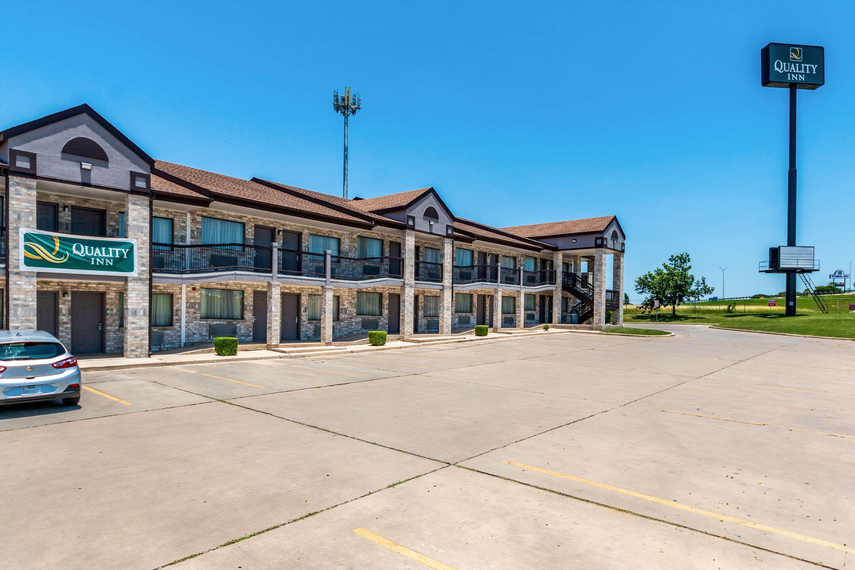Quality Inn I-10 East Near Frost Bank Center San Antonio Extérieur photo